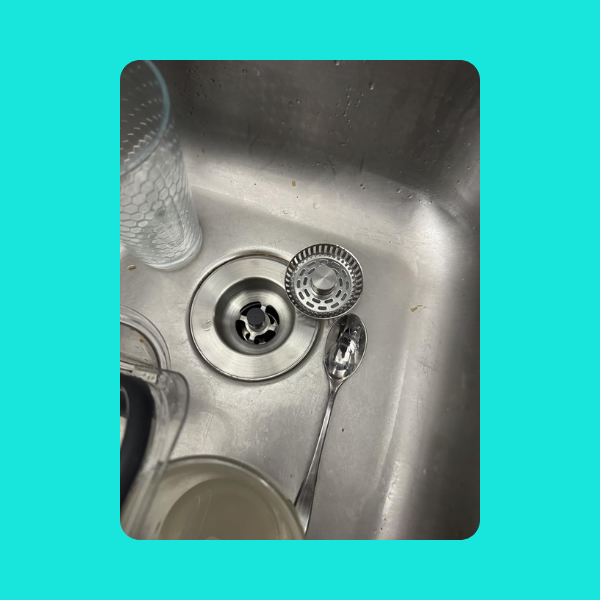 Filtre performant pour évier assurant une filtration optimale et prévention des obstructions de canalisations.